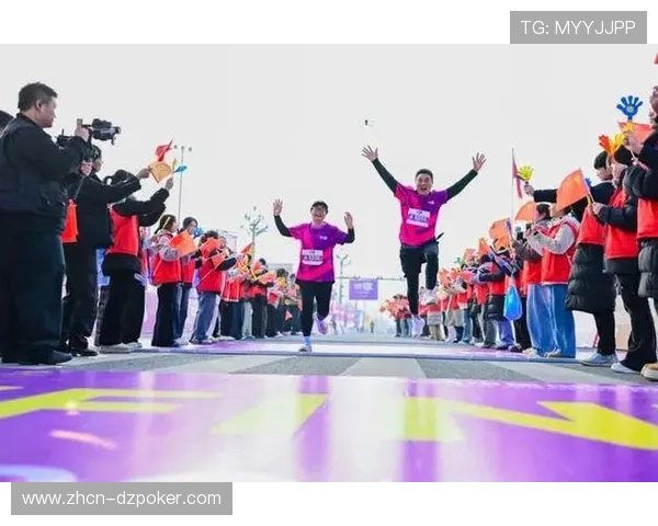 张德顺创中国女子10公里路跑新纪录，31分54秒再证长跑实力